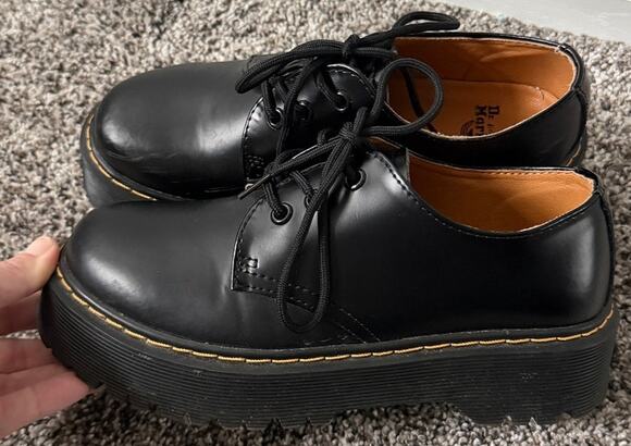Dr. Martens Shoes - Dr. Martens 1461 Quad Retro Platform shoes women's size 7.5